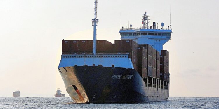 Reuters: Το Ιράν έχει αναπτύξει 12 νάρκες στα Στενά του Ορμούζ